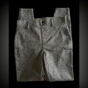 Time and Tru Cheetah Print Pant Size S